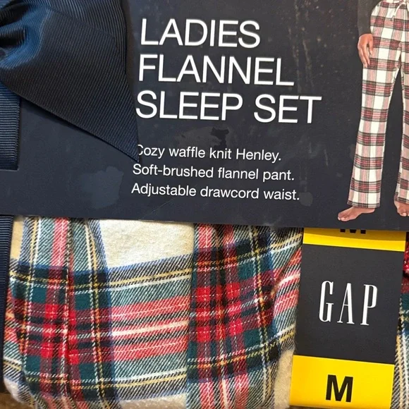 GAP Plaid Flannel Sleep Set - Picture 3 of 3